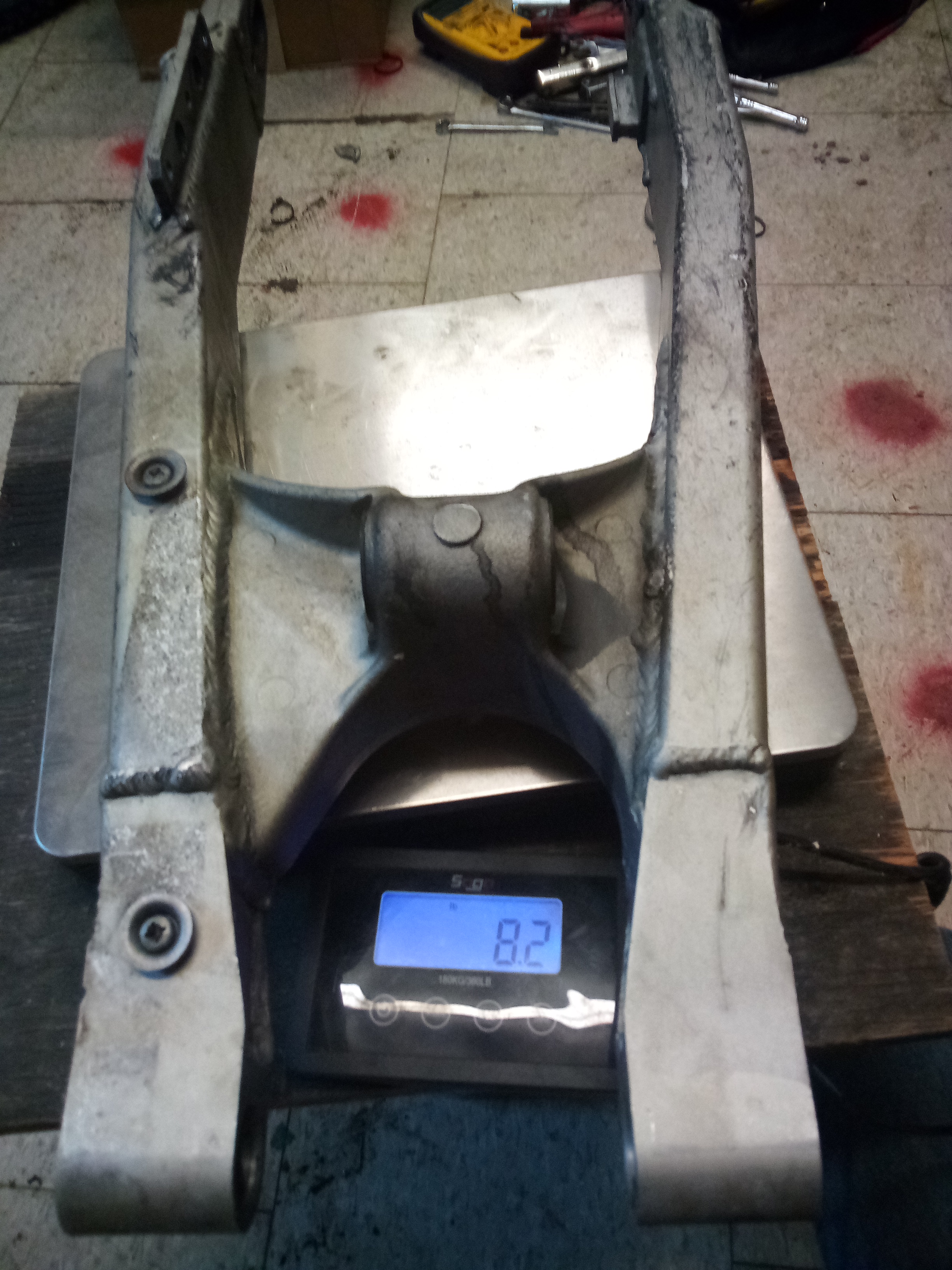 Swingarm2.jpg