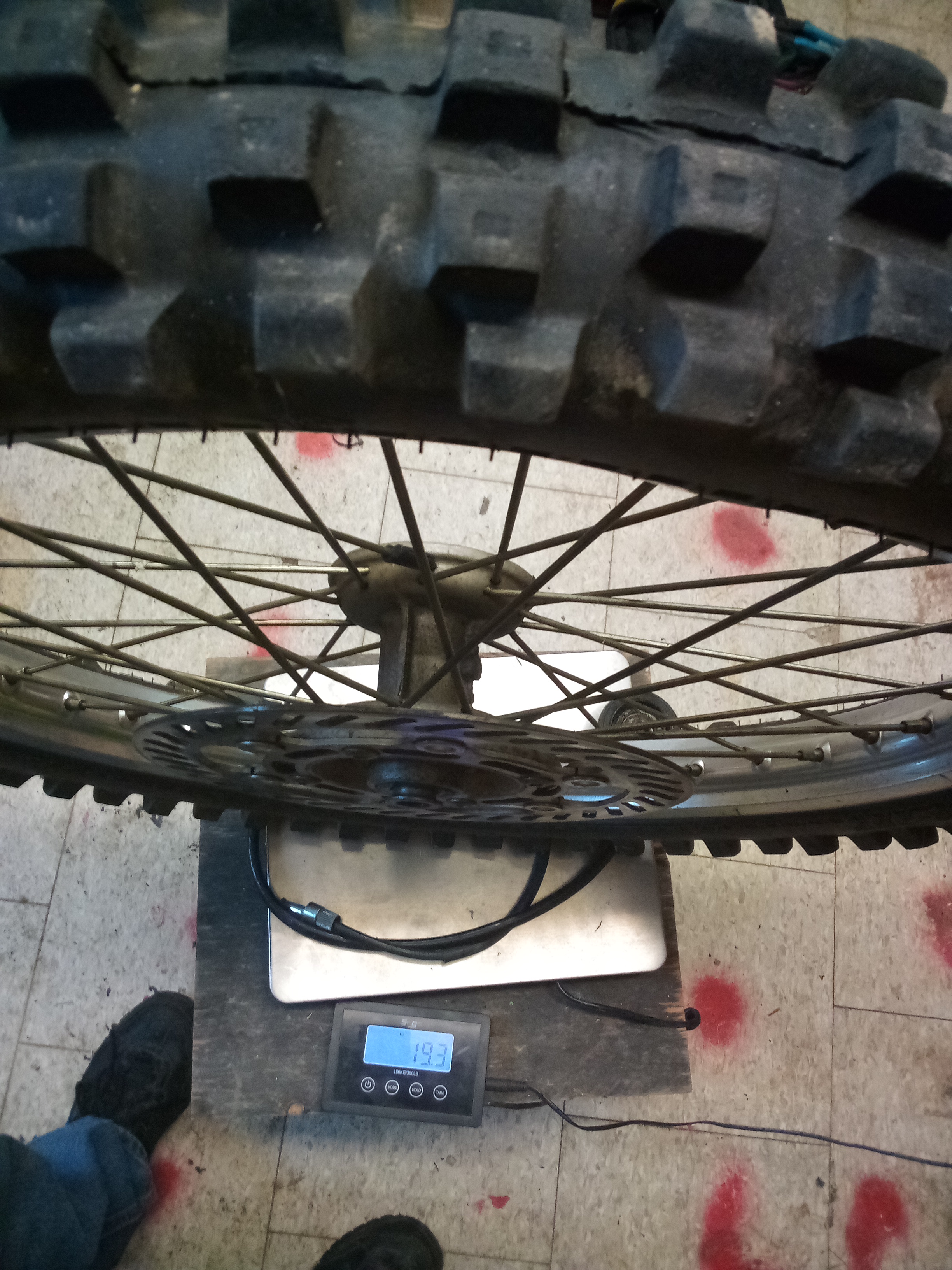FrontWheelwithTireTube.jpg